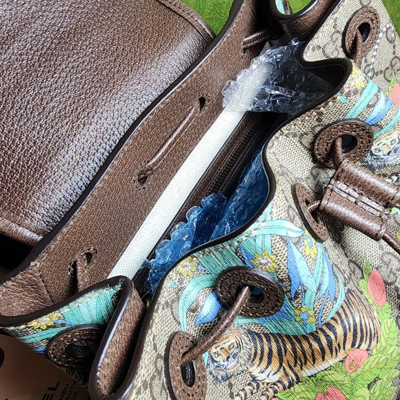 Backpack - Picture 6 of 16